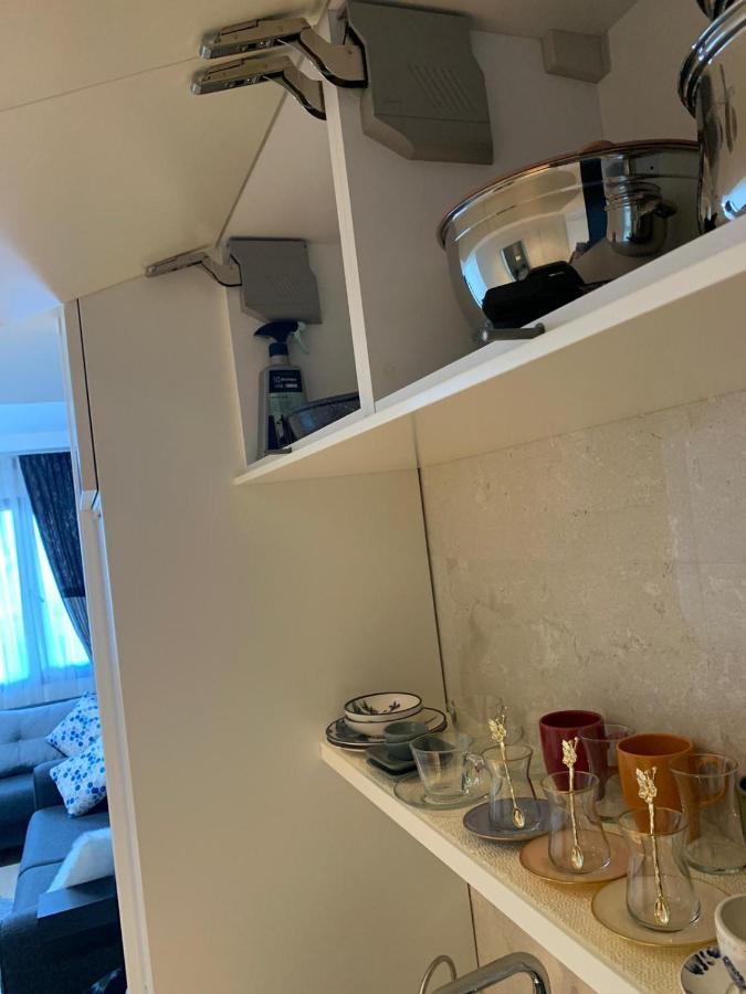 My G Yoo Apartment #1 Istanbul Exteriör bild